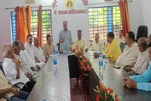 Koderma News: उत्तरी छोटानागपुर क्षत्रिय महासंघ की समीक्षा बैठक संपन्न, जल्द बनेगा नया महिला संगठन