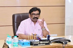 हेमन्त सोरेन का सख्त निर्देश, दो माह में पूरी करें लंबित सड़क और पुल परियोजनाएं