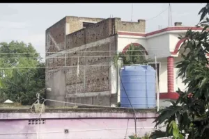 Deoghar News:चांदमारी मोहल्ले में घरों के ऊपर से गुजर रही 11 हजार वोल्ट लाइन हटेगी, छह माह बाद मिली बड़ी राहत 