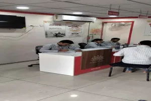 गिरिडीह का आधार सेवा केंद्र बना लोगों की पहली पसंद, रोज 300 से अधिक नागरिक ले रहे सेवाएं