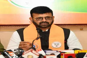 ट्रेजरी घोटाले में सरकार चहेते अफसरों को बचा रही : प्रतुल शाहदेव
