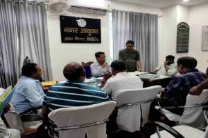 गिरिडीह नगर निगम में स्वच्छता व्यवस्था होगी और मजबूत, नगर आयुक्त विजय सिंह बीरूआ ने दिए सख्त निर्देश
