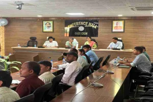 Giridih News: उपायुक्त रामनिवास यादव ने जल जीवन मिशन और स्वच्छ भारत मिशन की समीक्षा की