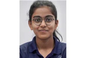 NEET UG 2026: आकाश इंस्टीट्यूट गिरिडीह की छात्रा आर्या पलक ने AIR 1373 हासिल कर बढ़ाया मान