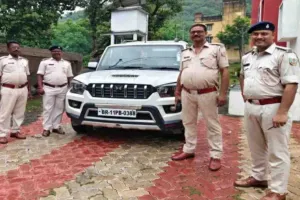 Sahebganj News: पुलिस की बड़ी कार्रवाई, एक किलो से अधिक ब्राउन शुगर के साथ तीन तस्कर गिरफ्तार