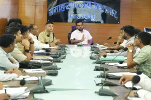 Palamu News: उपायुक्त दिलीप प्रताप सिंह शेखावत की अध्यक्षता में जिला खनन टास्क फोर्स की समीक्षा बैठक