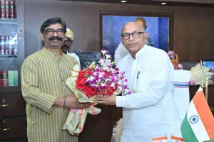Jharkhand Politics: मॉनसून सत्र के पहले दिन हेमंत सोरेन ने विधानसभा अध्यक्ष को दी शुभकामनाएं