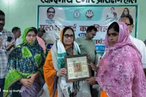 Pakur News: CMTC परिसर में पलाश मार्ट का शिलान्यास, ग्रामीण महिलाओं को मिलेगा नया बाजार