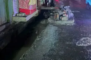  Sahibganj News: बरहरवा में नाली निर्माण बना हादसे का कारण बिना बैरिकेडिंग के खुला गड्ढा बना खतरा