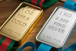 Gold Price Today: लगातार दूसरे दिन महंगा हुआ सोना, चांदी की कीमत स्थिर; जानिए आपके शहर का ताजा भाव