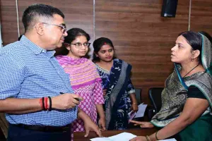 Bokaro News: समाहरणालय में लोक संवाद कार्यक्रम आयोजित, उपायुक्त अजय नाथ झा ने सुनी समस्याएं