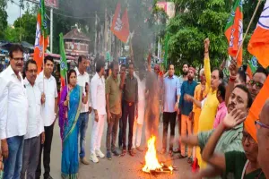 Politics  News: पलामू में भाजपा का विरोध प्रदर्शन,JPSC-JSSC परीक्षा अनियमितता पर सरकार को घेरा