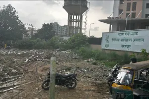 एमजीएम अस्पताल के बाहर गंदगी देख भड़के अर्जुन मुंडा, पार्किंग व्यवस्था पर उठाए सवाल