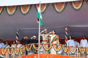 Simdega News: स्वतंत्रता दिवस पर सिमडेगा में गूंजा राष्ट्रगान, 11 प्लाटून की कदमताल ने बढ़ाया समारोह का गौरव