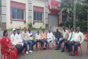 Koderma News: 10 अगस्त को देशव्यापी जेल भरो आंदोलन की सफलता को लेकर ट्रेड यूनियनों की बैठक