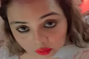 Crime News: फायरिंग मामले में गैंगस्टर सुजीत सिन्हा की पत्नी रिया सिन्हा पलामू कोर्ट में पेश