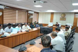 Hazaribagh News: उपायुक्त हेमंत सती की अध्यक्षता में जिला स्थापना एवं अनुकम्पा समिति की बैठक