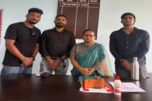 Deoghar News: अनिता गुआ हेम्ब्रम ने प्रभारी प्राचार्य का पदभार संभाला, शिक्षकों ने किया स्वागत 