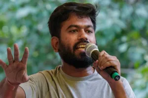 Politics: चुनाव नहीं... फिर क्यों देशभर में उतर रही है Cockroach Janata Party? सितंबर से शुरू होगा 'क्या बोलती पब्लिक' अभियान
