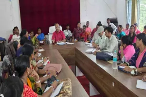 Dumka News: विशेष गहन पुनरीक्षण 2026 को लेकर बीएलओ और सुपरवाइजरों को प्रशिक्षण