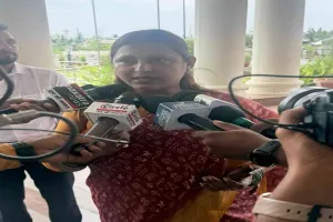 Jharkhand Vidhansabha: विधानसभा में बिजली व्यवस्था पर बरसीं विधायक मंजू कुमारी, सरकार के जवाब से जताई नाराजगी