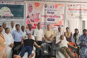 Deoghar News: ब्रह्माकुमारी आनंद भवन में विश्व बंधुत्व दिवस पर विशाल रक्तदान शिविर आयोजित