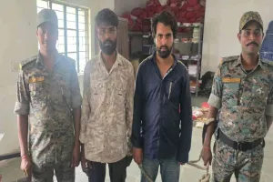 Hazaribagh News: ग्रामीणों की सतर्कता से बकरी चोरी का प्रयास विफल, दो युवक गिरफ्तार