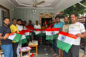 Palamu News: प्रदेश महामंत्री मनोज कुमार सिंह के नेतृत्व में घर-घर तिरंगा पहुंचाने का संकल्प