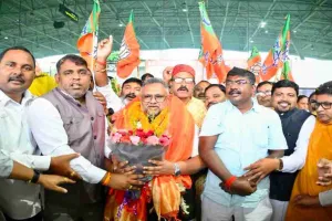 Ranchi News: राष्ट्रीय मंत्री बनने के बाद रांची पहुंचे डॉ. प्रदीप वर्मा, भाजपा कार्यकर्ताओं ने किया भव्य स्वागत