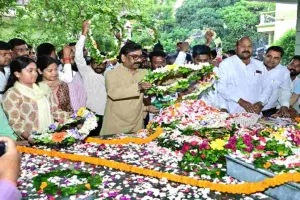 शहीद निर्मल महतो की 39वीं शहादत दिवस पर उलियान पहुंचे मुख्यमंत्री हेमंत सोरेन