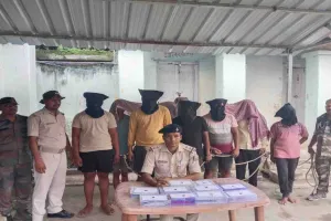 Deoghar News: साइबर ठगी गिरोह का भंडाफोड़, 10 आरोपी गिरफ्तार, 22 मोबाइल और 19 सिम बरामद