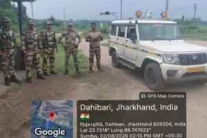 Dhanbad News: बीसीसीएल क्षेत्रों में सीआईएसएफ की कड़ाई, अवैध मुहानों की जेसीबी से कराई भराई