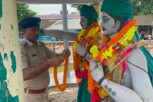 Pakur News: विश्व आदिवासी दिवस पर पाकुड़िया में सिद्धू-कान्हू को नमन, शहीदों के संघर्ष को किया याद