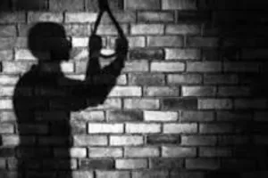 Koderma News: सतडीहा में पारिवारिक विवाद से परेशान युवक ने फेसबुक लाइव में किया सुसाइड का प्रयास