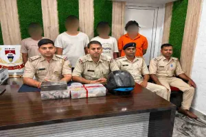 Crime News: रांची में 15 से ज्यादा चेन छिनतई का खुलासा, शातिर गिरोह के चार सदस्य गिरफ्तार