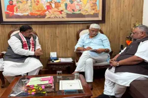 Giridih News: झारखंडधाम के विकास के लिए पूर्व सांसद डॉ रवींद्र कुमार राय ने पहल की तेज