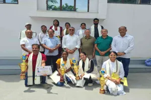 Hazaribagh News: राज्य स्तरीय योगासन चैंपियनशिप में खिलाड़ियों ने जीते कई पदक