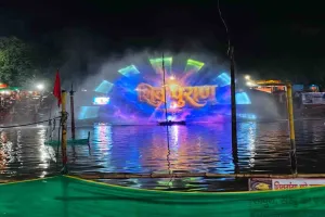Shravani Mela 2026 : बासुकीनाथ के शिवगंगा में वाटर प्रोजेक्शन से जीवंत हो रही शिव गाथा, श्रद्धालुओं को मिल रही योजनाओं की जानकारी