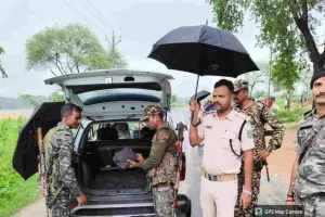 Palamu News: एसपी कपिल चौधरी के निर्देश पर पलामू में सघन वाहन जांच, 12 स्थानों पर 550 वाहनों की चेकिंग