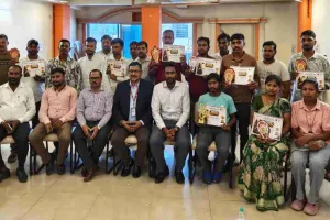 लोहरदगा: इंडिया पोस्ट पेमेंट्स बैंक ने बेहतर प्रदर्शन करने वाले कर्मचारियों को किया सम्मानित
