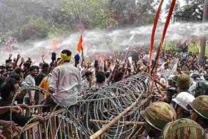 लाठी और वाटर कैनन से युवाओं की आवाज नहीं दबा सकती सरकार: आजसू