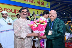 मोरहाबादी में श्रीकृष्ण जन्मोत्सव एवं दही हांडी प्रतियोगिता में शामिल हुए मुख्यमंत्री हेमंत सोरेन
