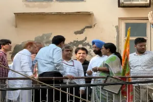 सत्य निकेतन हादसे के बाद पांचवीं मंजिल वाले भवनों को तत्काल सील करने के निर्देश