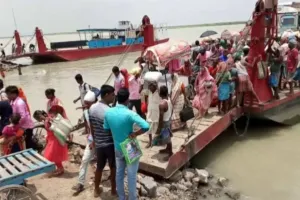 झारखंड-बंगाल की लाइफ लाइन राजमहल-मानिकचक फेरी सेवा अनिश्चितकाल के लिए बंद