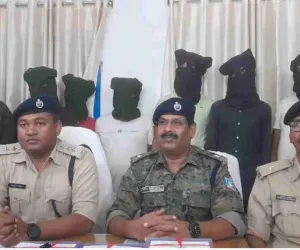 Jamtara News: पुलिस ने 6 साइबर अपराधियों को किया गिरफ्तार