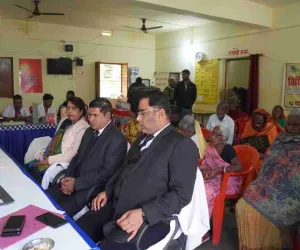  Koderma News: वृद्धाश्रम में वरिष्ठ नागरिकों के लिए मेडिको–विधिक जागरूकता शिविर आयोजित