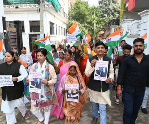 मोदी-पुतिन मुलाकात से पहले काशी में उत्साह, भारत-रूस दोस्ती के समर्थन में पदयात्रा