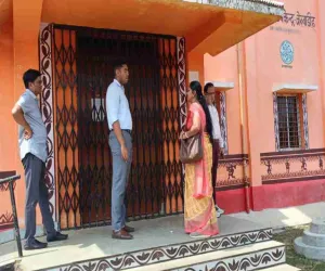 Dumka News: डीडीसी ने किया बंद पड़े पेयजलापूर्ति योजना का निरीक्षण