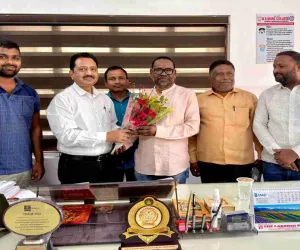 सिंदरी क्षेत्र के तीन कॉलेजों में स्मार्ट लाइब्रेरी का शिलान्यास