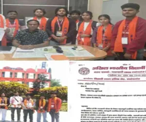 तालझारी रेलवे स्टेशन पर ट्रेन ठहराव की मांग, एबीवीपी ने रेल प्रशासन को सौंपा ज्ञापन